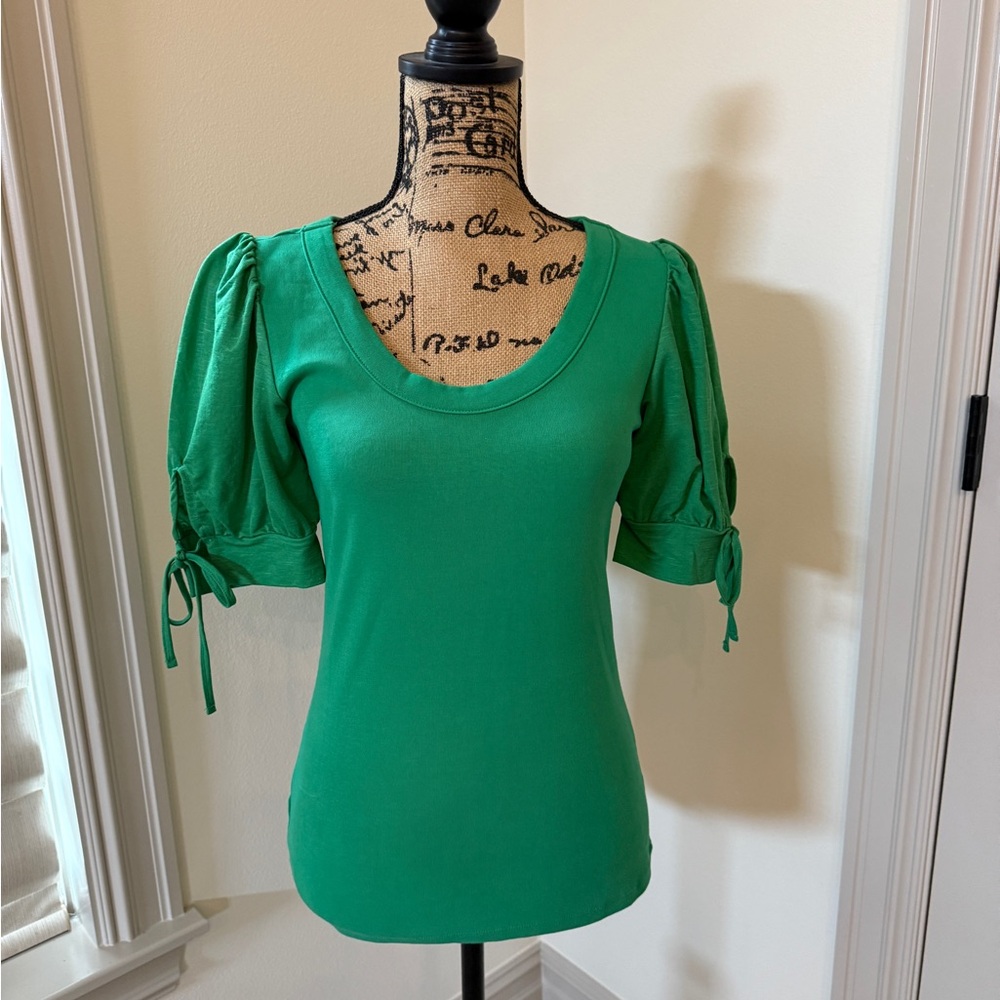 Ann Taylor - Green Puff Sleeve Top - XXS